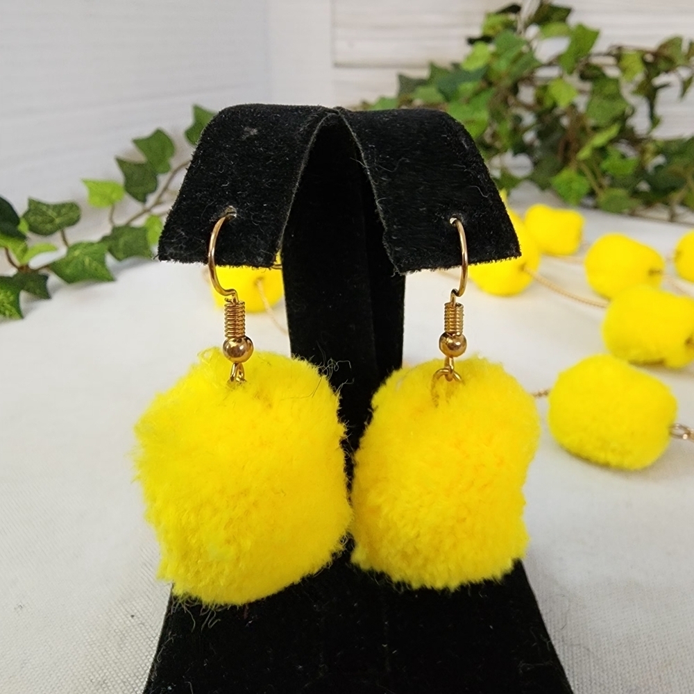 Lemon Yellow Color Pompom on Gold Chain Necklace Earrings Set - Picture 5 of 10
